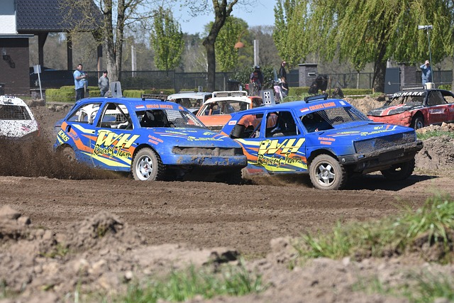 图片报：曼联、曼城&阿森纳在关注法兰克福后卫纳撒尼尔-布朗